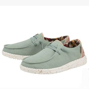 Hey dude Wendy Shoe / Aloe green /size 8